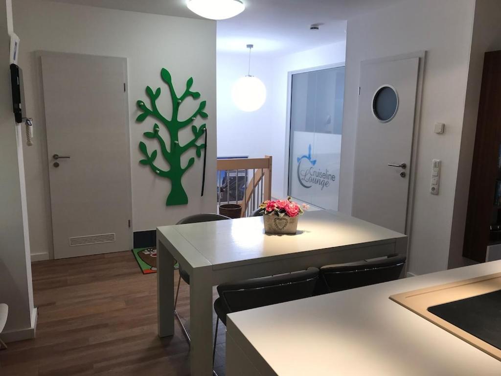 Exclusive Fewo In Warnemuende, 150M To The Beach, 2 Bathrooms, 2 Bedrooms, Sauna, Wifi And Much More. 로스토크 외부 사진
