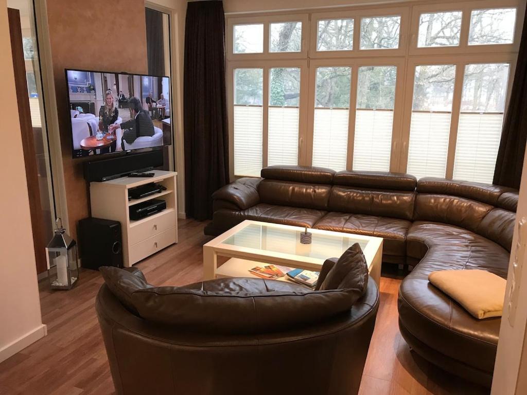 Exclusive Fewo In Warnemuende, 150M To The Beach, 2 Bathrooms, 2 Bedrooms, Sauna, Wifi And Much More. 로스토크 외부 사진