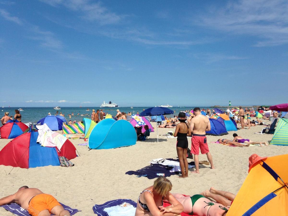 Exclusive Fewo In Warnemuende, 150M To The Beach, 2 Bathrooms, 2 Bedrooms, Sauna, Wifi And Much More. 로스토크 외부 사진