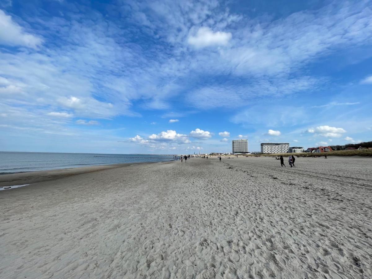 Exclusive Fewo In Warnemuende, 150M To The Beach, 2 Bathrooms, 2 Bedrooms, Sauna, Wifi And Much More. 로스토크 외부 사진